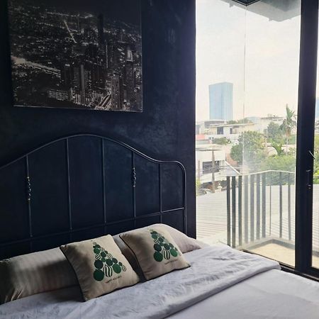The Local Ari Hostel Bangkok Buitenkant foto