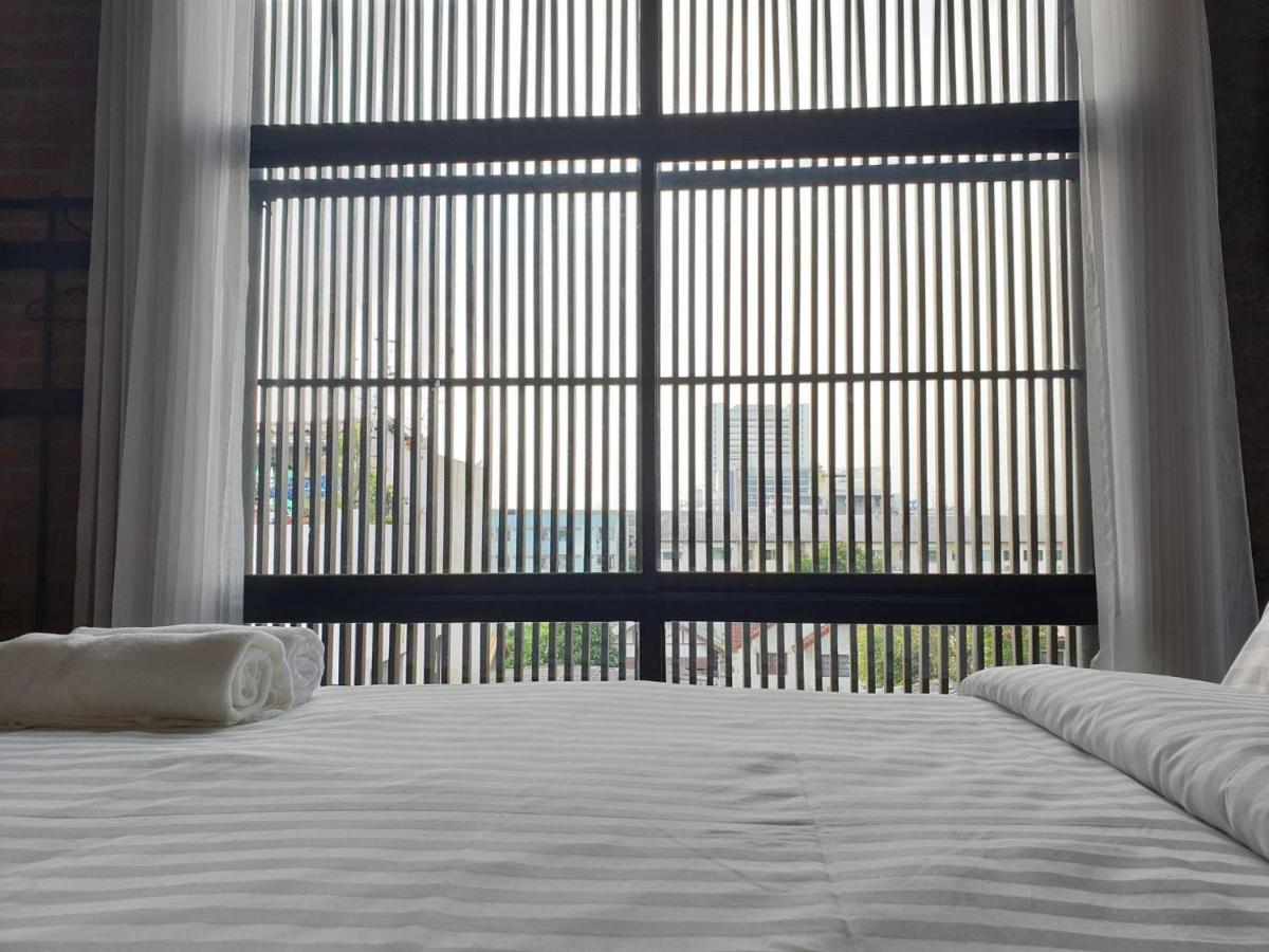 The Local Ari Hostel Bangkok Buitenkant foto